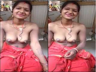 Hot Look Desi Village Bhabhi Showing Her Boobs and Pussy to Hubby On Video Call