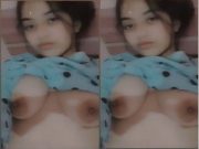 Cute Desi Girl Shows her boobs