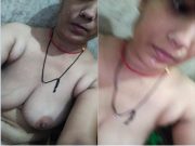 Desi Bhabhi Shows her Boobs and pussy