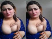 Paki Girl Shows Her Boobs and Boobs Sucking By lover Part 2