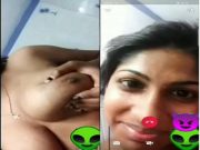 Sexy Desi girl Shows her Nude Body On VC